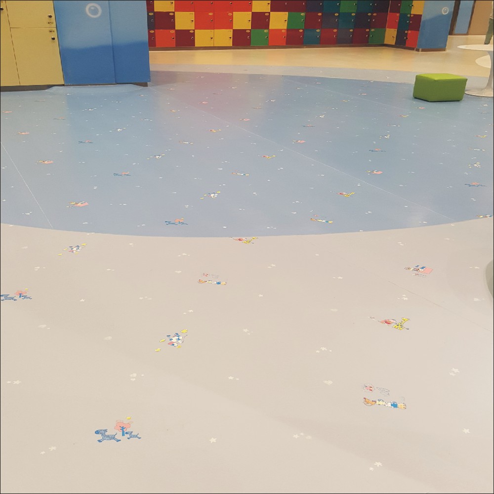 <strong>幼儿园弹性地板</strong>
