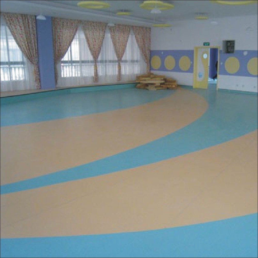 <strong>幼儿园专用弹性地板胶</strong>